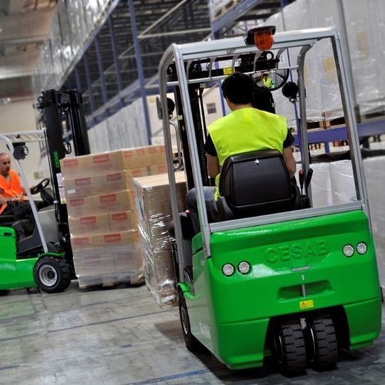 Die umweltfreundlichen Cesab-Elektrostapler sind in mehreren Ausführungen erhältlich. Bild: Cesab Die umweltfreundlichen Cesab-Elektrostapler sind in mehreren Ausführungen erhältlich. Bild: Cesab