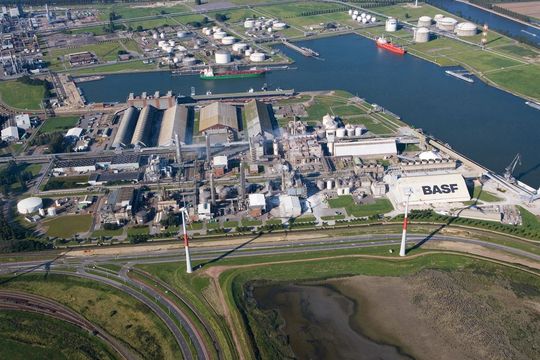 To be sold: fertilizer production plants at the Antwerp/Belgium site. (Picture: BASF) To be sold: fertilizer production plants at the Antwerp/Belgium site. (Picture: BASF)