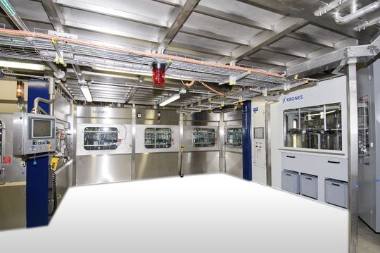 Aseptischer Füller mit Isolatortechnik (Bild: Krones)