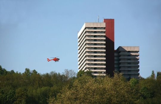Die Installation von Schaltanlagen für HKL-Anlagen in Krankenhäusern stellt besondere Anforderungen Die Installation von Schaltanlagen für HKL-Anlagen in Krankenhäusern stellt besondere Anforderungen