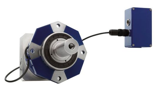 Komplett: Die Motor-Getriebe-Einheit mit integrierter und externer Steuerelektronik (Bilder: WITTENSTEIN) Komplett: Die Motor-Getriebe-Einheit mit integrierter und externer Steuerelektronik (Bilder: WITTENSTEIN)