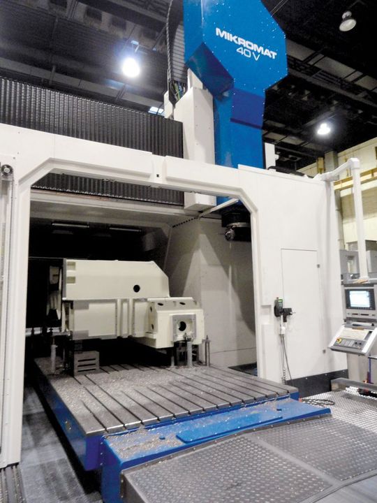 Die Präzisionsportal-Bohr-Fräsmaschine 40V von Mikromat eröffnet neue Dimensionen zur Präzisionsbearbeitung grosser Teile. Die Präzisionsportal-Bohr-Fräsmaschine 40V von Mikromat eröffnet neue Dimensionen zur Präzisionsbearbeitung grosser Teile.