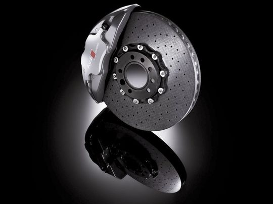 Bremssattelgehäuse: Das bleifreie DNC 771 zählt zu den besonders verschleissfesten Chemisch-Nickel-Schichten. (Bild: AHC Oberflächentechnik) Bremssattelgehäuse: Das bleifreie DNC 771 zählt zu den besonders verschleissfesten Chemisch-Nickel-Schichten. (Bild: AHC Oberflächentechnik)