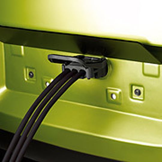 Die Smiles AG setzt konsequent auf Fahrzeuge mit Elektroantrieb. Die Smiles AG setzt konsequent auf Fahrzeuge mit Elektroantrieb.