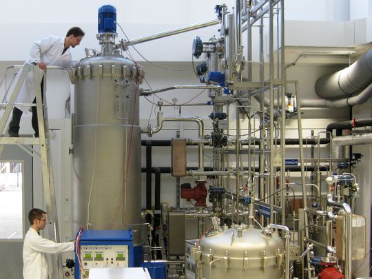 Das neue Technikum des Forschungszentrums für Weiße Biotechnologie (Bild: TU München)