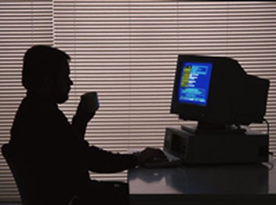 Wer weiß schon genau, was der Administrator in seiner Kommandozentrale so treibt? Wer weiß schon genau, was der Administrator in seiner Kommandozentrale so treibt?