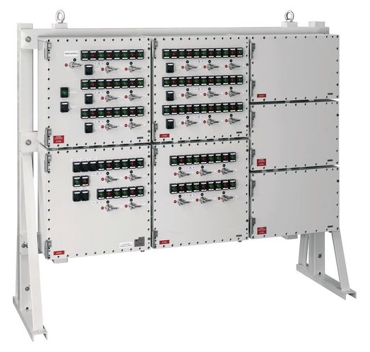 Druckraum-Systemgehäuse gewährleisten den Ex-Schutz für die Steuerungstechnik einer Förderpumpe. (Bild: R. Stahl) Druckraum-Systemgehäuse gewährleisten den Ex-Schutz für die Steuerungstechnik einer Förderpumpe. (Bild: R. Stahl)