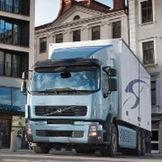Volvo Trucks möchte die ersten Hybrid-Lkw noch 2011 ausliefern. Volvo Trucks möchte die ersten Hybrid-Lkw noch 2011 ausliefern.