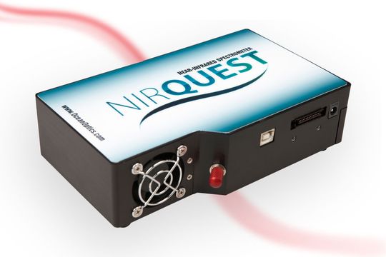 Das NIRQuest 512-2.2 besitzt eine Empfindlichkeit von 900-2200 nm. (Bild: Ocean Optics) Das NIRQuest 512-2.2 besitzt eine Empfindlichkeit von 900-2200 nm. (Bild: Ocean Optics)
