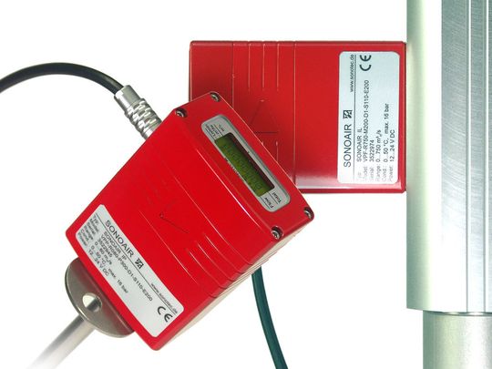 Ob als Einsteck- oder In-Line-Sensor: SONOAIR-Geräte garantieren präzise Druckluftverbrauchsmessungen, Durchflusskontrollen und die Prüfung pneumatischer Systeme. (Bild: Sonotec)