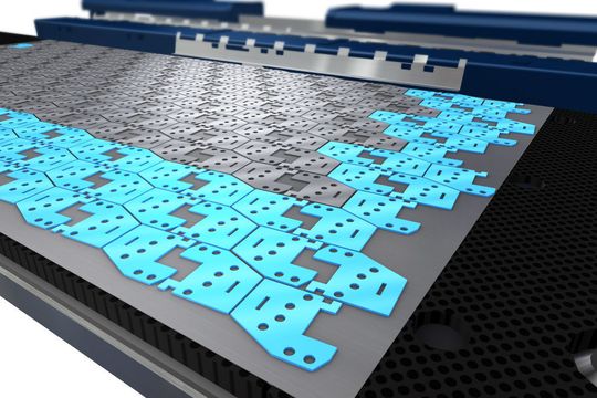 Trumpf zeigt auf der Blechexpo 2011 unter anderem die Stanzmaschine Tru-Punch 3000 für restgitterfreies Stanzen. Bild: Trumpf Trumpf zeigt auf der Blechexpo 2011 unter anderem die Stanzmaschine Tru-Punch 3000 für restgitterfreies Stanzen. Bild: Trumpf