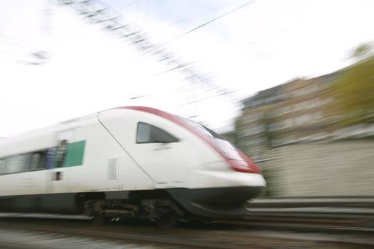 Industrielacke von Feyco und Feycolor werden unter anderem im Schienenfahrzeugbau eingesetzt. (Bild: Looser Holding)