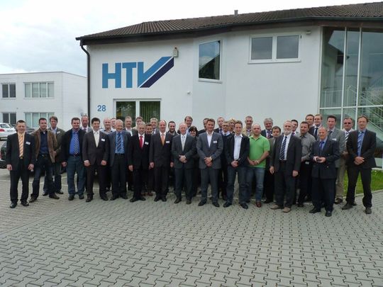 Alle sechs Monate treffen sich die Vertreter der 35 Mitgliedsfirmen des Interessenverbunds für Qualität (IVQ), um sich durch informative und hochaktuelle Vorträge über zeitgemäße und aktuelle Themen auszutauschen. Beim diesjährigen Treffen im Hochleistungszentrum für elektronische Bauteile HTV standen unter anderem das Thema „Einfluss von Höhenstrahlung auf elektronische Bauteile“ im Vordergrund Alle sechs Monate treffen sich die Vertreter der 35 Mitgliedsfirmen des Interessenverbunds für Qualität (IVQ), um sich durch informative und hochaktuelle Vorträge über zeitgemäße und aktuelle Themen auszutauschen. Beim diesjährigen Treffen im Hochleistungszentrum für elektronische Bauteile HTV standen unter anderem das Thema „Einfluss von Höhenstrahlung auf elektronische Bauteile“ im Vordergrund
