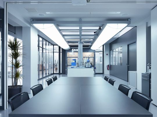 Im neuen Application Center von IKA können auch Kundenschulungen durchgeführt werden. (Bild: IKA) Im neuen Application Center von IKA können auch Kundenschulungen durchgeführt werden. (Bild: IKA)
