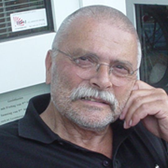 Der bekannte Harley-Dealer Wolfram Rummel feiert am 13. Mai 2011 seinen 70. Geburtstag. Der bekannte Harley-Dealer Wolfram Rummel feiert am 13. Mai 2011 seinen 70. Geburtstag.