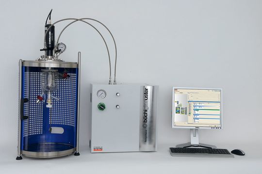 Der Hydrierreaktor Flexyclave ermöglicht die automatisierte und sichere Durchführung von Hydrierreaktionen. (Bild: C3) Der Hydrierreaktor Flexyclave ermöglicht die automatisierte und sichere Durchführung von Hydrierreaktionen. (Bild: C3)