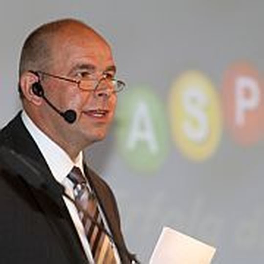 Select-Vorstand Stephan Westbrock will die Markenkommunikation in den ASP-Werkstätten verstärken. Select-Vorstand Stephan Westbrock will die Markenkommunikation in den ASP-Werkstätten verstärken.