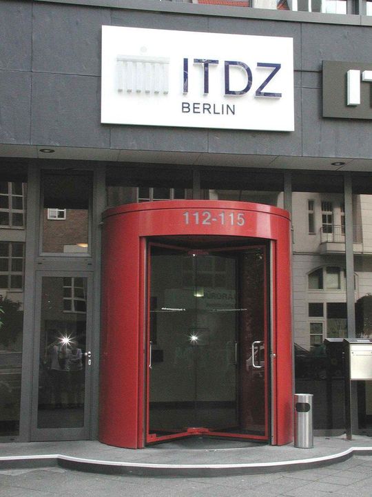 Das ITDZ unterstützt die Berliner Verwaltung bei eGovernment Das ITDZ unterstützt die Berliner Verwaltung bei eGovernment