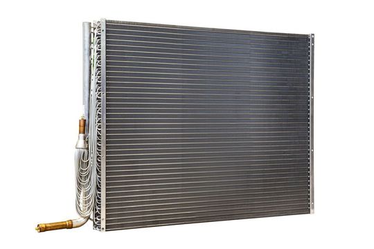 Speziell von Lloyd Coils Europe entwickelter energieoptimierter Verflüssiger (Bild: Lloyd Coils)