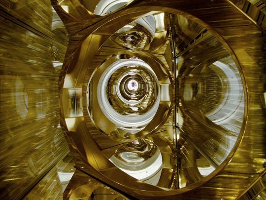 Blick in einen Verstärker des PHELIX-Lasers. (Foto: G.Otto, GSI)