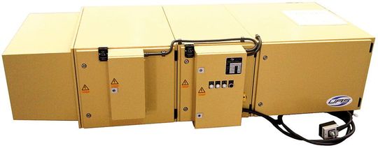 Bild 1: Elektrostatisches Filtersystem, das aufgrund der Modulbauweise den Anforderungen einer eingehausten Presse mit Folgeverbundwerkzeugen angepasst wurde. (Bild: UAS) Bild 1: Elektrostatisches Filtersystem, das aufgrund der Modulbauweise den Anforderungen einer eingehausten Presse mit Folgeverbundwerkzeugen angepasst wurde. (Bild: UAS)