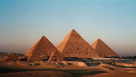 Le site des pyramides de Gizeh. (Image: Dassault Systèmes) Le site des pyramides de Gizeh. (Image: Dassault Systèmes)