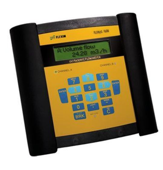 Die Ultraschalldurchflussmesser Fluxus F608 und G608 sind nicht nur sicher, genau und zuverlässig, sondern auch sehr kompakt und leicht. (Bild: Flexim)