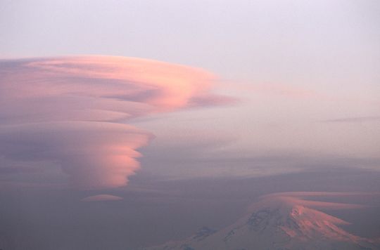 Morgenröte für das Cloud-Computing: Die Materna GmbH beispielsweise sucht Mitarbeiter mit anderen Skills für eine neue Art der IT-Dienstleistung. Morgenröte für das Cloud-Computing: Die Materna GmbH beispielsweise sucht Mitarbeiter mit anderen Skills für eine neue Art der IT-Dienstleistung.