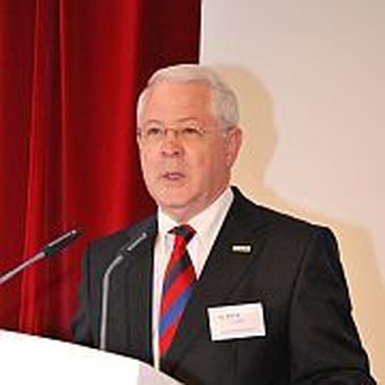BVSK-Präsident Harald Brockmann begrüßte die Teilnehmer des 26. Sachverständigentags in Potsdam. BVSK-Präsident Harald Brockmann begrüßte die Teilnehmer des 26. Sachverständigentags in Potsdam.