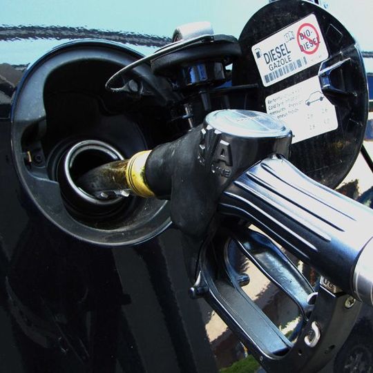 Insbesondere höhere Dieselpreise schlagen bei Speditionen und KEP-Dienstleistern stark ins Kontor. Bild: Fotolia/Rainer Sturm Insbesondere höhere Dieselpreise schlagen bei Speditionen und KEP-Dienstleistern stark ins Kontor. Bild: Fotolia/Rainer Sturm