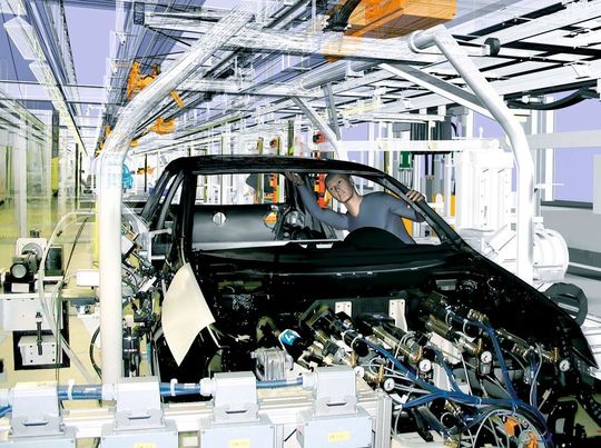 In der digitalen Fabrik erfolgt die Planung und Simulation der gesamten Fertigungsprozesse mit Software virtuell am Rechner. (Bild: Siemens) In der digitalen Fabrik erfolgt die Planung und Simulation der gesamten Fertigungsprozesse mit Software virtuell am Rechner. (Bild: Siemens)