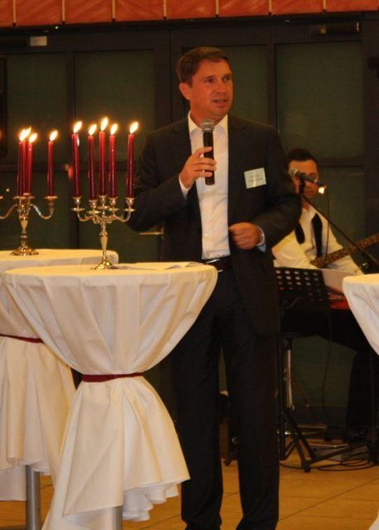 Dirk Henniges, Geschäftsführer der Compass-Gruppe Dirk Henniges, Geschäftsführer der Compass-Gruppe