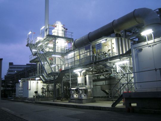 Im Bild ist eine ähnliche RTO-Anlage, die bereits bei einem Pharmaunternehmen installiert wurde. (Dürr; SchwarzPharma)