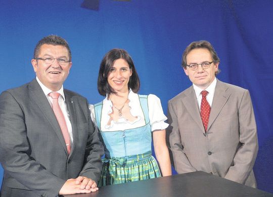 Franz Josef Pschierer, Daniela Schilling und Manfred Klein beim Video-Interview für den Netzdialog Bayern Franz Josef Pschierer, Daniela Schilling und Manfred Klein beim Video-Interview für den Netzdialog Bayern