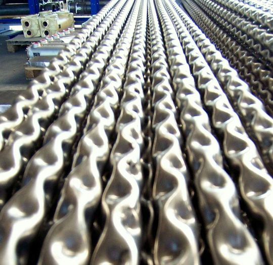 Mit Struktur zu höher Effizienz: Strukturrohre für Rohrbündelkondensatoren (Bild: La-Mont Kessel)