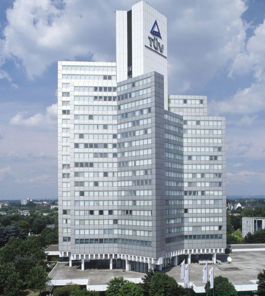 Ein neues, internationales Kompetenzteam ist beim TÜV Rheinland für Ökobilanzen zuständig. (Bild: TÜV Rheinland) Ein neues, internationales Kompetenzteam ist beim TÜV Rheinland für Ökobilanzen zuständig. (Bild: TÜV Rheinland)