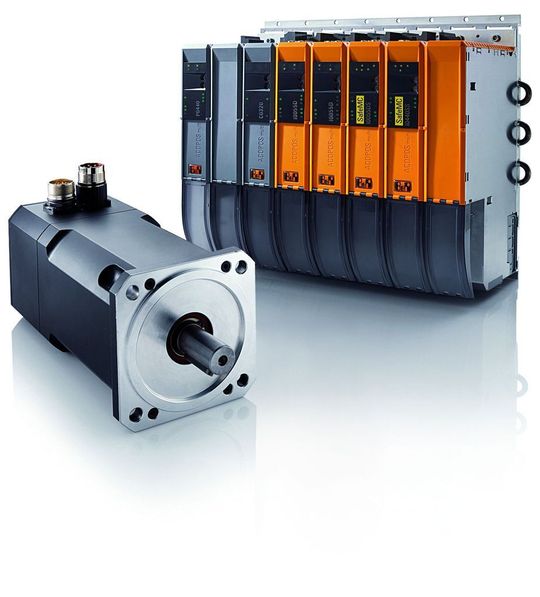 Mit der Cold-Plate-Schaltschrankmontage kann die Abwärme aus den Drives direkt abgeführt und zum Beispiel als Prozesswärme weitergenutzt werden. (Bild: B&R)