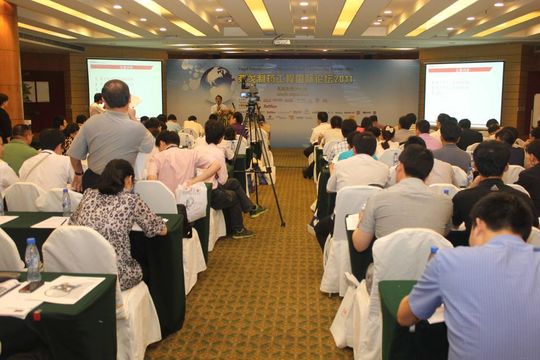 Discussion at the asecptic preparation sub-forum in Shanghai. This years third annual Pharmaceutical Engineering International Forum was a huge sucess. Around 450 professionals of China's pharmaceutical industry, but also representatives of domestic and foreign authoroties and organisation experienced three days of information exchange in Shanghai. (Picture: Process China) Discussion at the asecptic preparation sub-forum in Shanghai. This years third annual Pharmaceutical Engineering International Forum was a huge sucess. Around 450 professionals of China's pharmaceutical industry, but also representatives of domestic and foreign authoroties and organisation experienced three days of information exchange in Shanghai. (Picture: Process China)