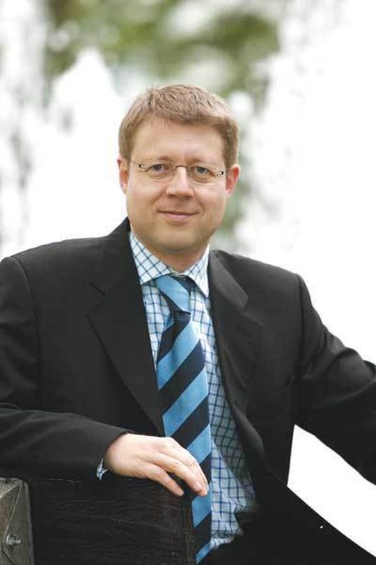 Der Autor: Marcus Schneider ist SNIA Europe Board Member und Director Product Segment Data Protection bei Fujitsu. Der Autor: Marcus Schneider ist SNIA Europe Board Member und Director Product Segment Data Protection bei Fujitsu.