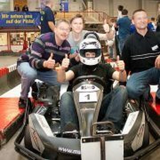 Die Sieger der Formel WD-40 vom Bosch-Service Jochen Freimüller. Die Sieger der Formel WD-40 vom Bosch-Service Jochen Freimüller.