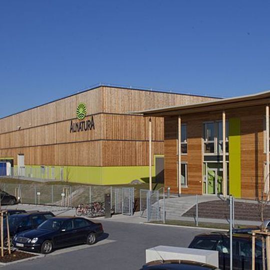 Das Bürogebäude wird mittels einer Geothermieanlage geheizt und gekühlt. Bild: Alnatura Das Bürogebäude wird mittels einer Geothermieanlage geheizt und gekühlt. Bild: Alnatura