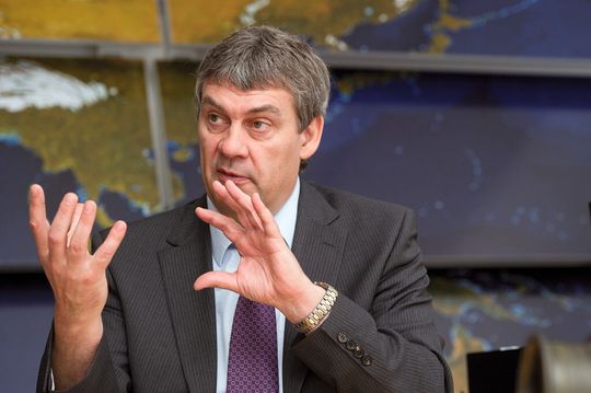 Dr. Viktor Haefeli verlässt die Ruag in wird selbständiger Unternehmer. Dr. Viktor Haefeli verlässt die Ruag in wird selbständiger Unternehmer.