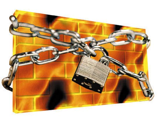Firewalls sollen das Unternehmensnetz nach außen absichern – doch dies gelingt meist nur unzureichend. Firewalls sollen das Unternehmensnetz nach außen absichern – doch dies gelingt meist nur unzureichend.