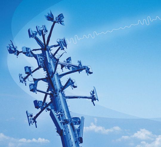 Erst spezielle und umfassende Sicherheitskonzepte machen drahtlose Netzwerke weitgehend sicher – absolute Sicherheit gibt es hier aber nie! Erst spezielle und umfassende Sicherheitskonzepte machen drahtlose Netzwerke weitgehend sicher – absolute Sicherheit gibt es hier aber nie!