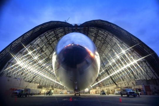 Beeindruckende Bild: HALE-D beim Rollout (Lockheed Martin) Beeindruckende Bild: HALE-D beim Rollout (Lockheed Martin)