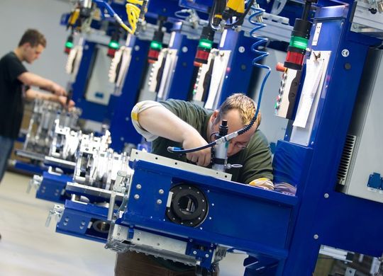 Der VDI will mit der überarbeiteten Richtlinie 3423 dazu beitragen, Ausfallzeiten von Maschinen zu senken. (Bild: Siemens)