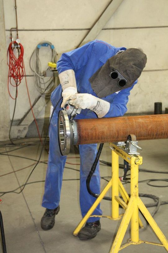 Mitarbeiter der Weber-Unternehmensgruppe bei der Arbeit. (Bild: Sonnenberg) Mitarbeiter der Weber-Unternehmensgruppe bei der Arbeit. (Bild: Sonnenberg)