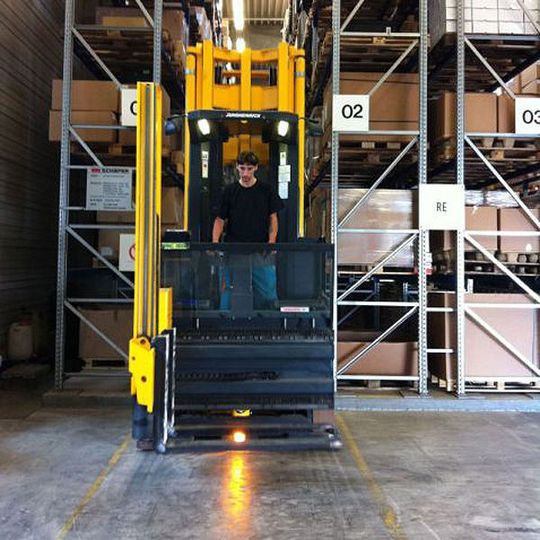 A/S Logcare hat sich auf die Weiterqualifizierung von Fachkräften für die Logistikbranche wie beispielsweise Sven Koch konzentriert. Bild: A/S Logcare A/S Logcare hat sich auf die Weiterqualifizierung von Fachkräften für die Logistikbranche wie beispielsweise Sven Koch konzentriert. Bild: A/S Logcare