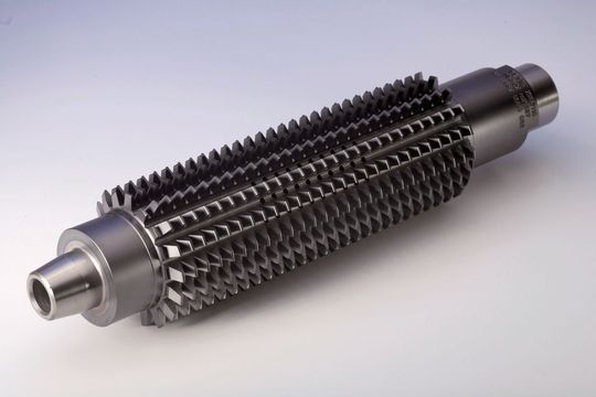 Äußerlich ist der Wälzfräser unverändert: Das Geheimnis der neuen Generation mit Speedcore-Schneidstoff liegt im Kern. (Bild: LMT) Äußerlich ist der Wälzfräser unverändert: Das Geheimnis der neuen Generation mit Speedcore-Schneidstoff liegt im Kern. (Bild: LMT)