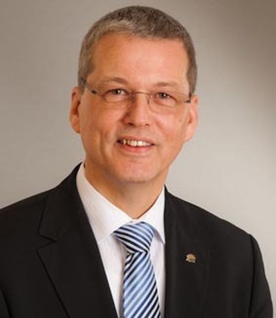 Igel-Geschäftsführer Heiko Gloge empfiehlt Thin Clients als kostengünstige Alternative zum PC-Netzwerk. Igel-Geschäftsführer Heiko Gloge empfiehlt Thin Clients als kostengünstige Alternative zum PC-Netzwerk.